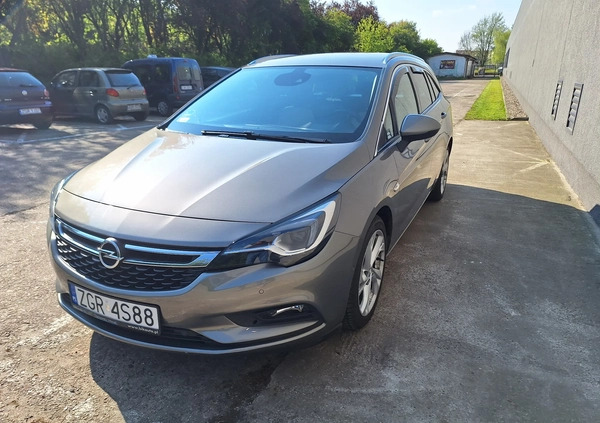 Opel Astra cena 65900 przebieg: 225000, rok produkcji 2017 z Gryfino małe 121